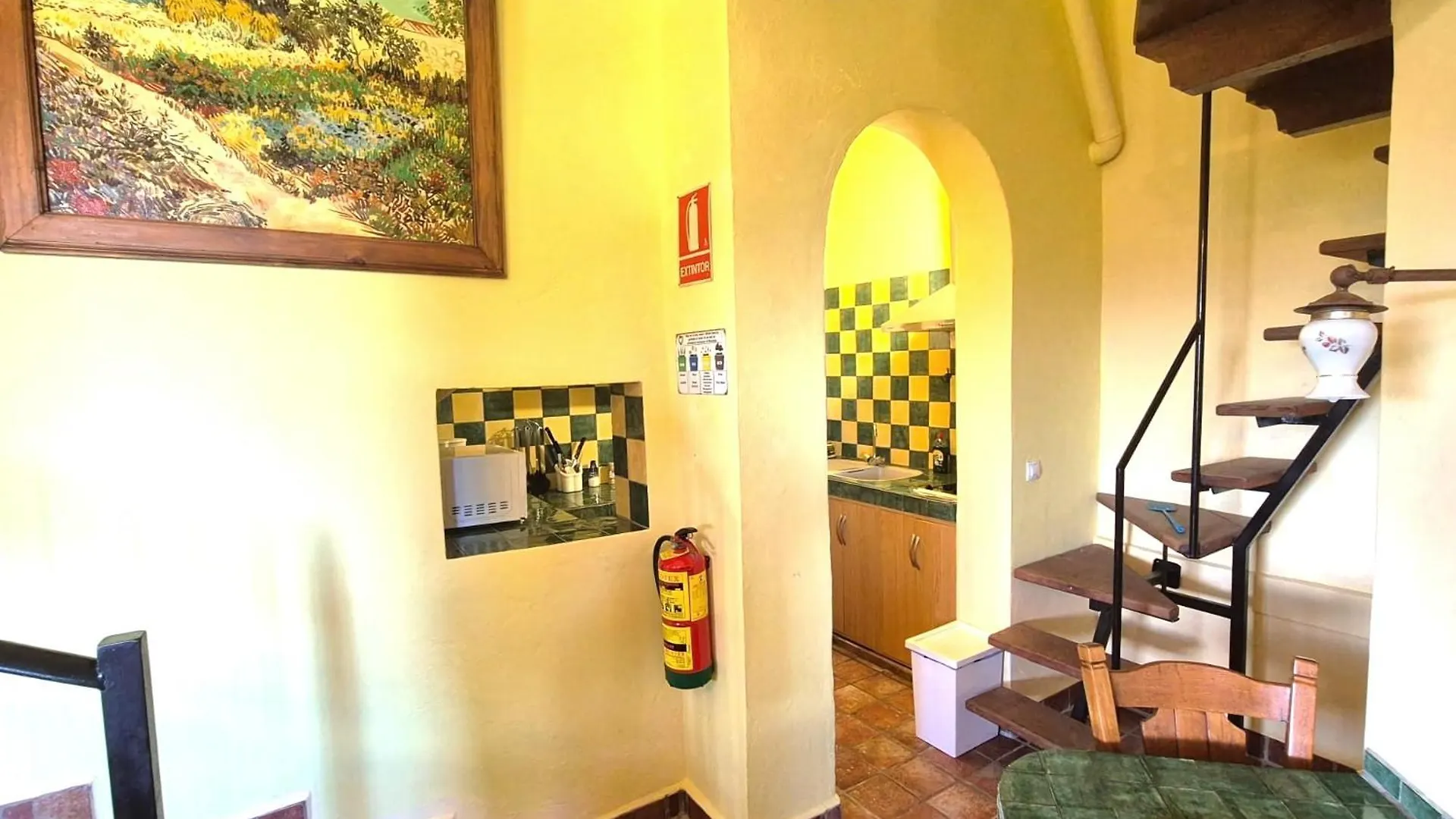 Castle Tower Apartment In Rural Holiday Park 'Bernard' Tolox